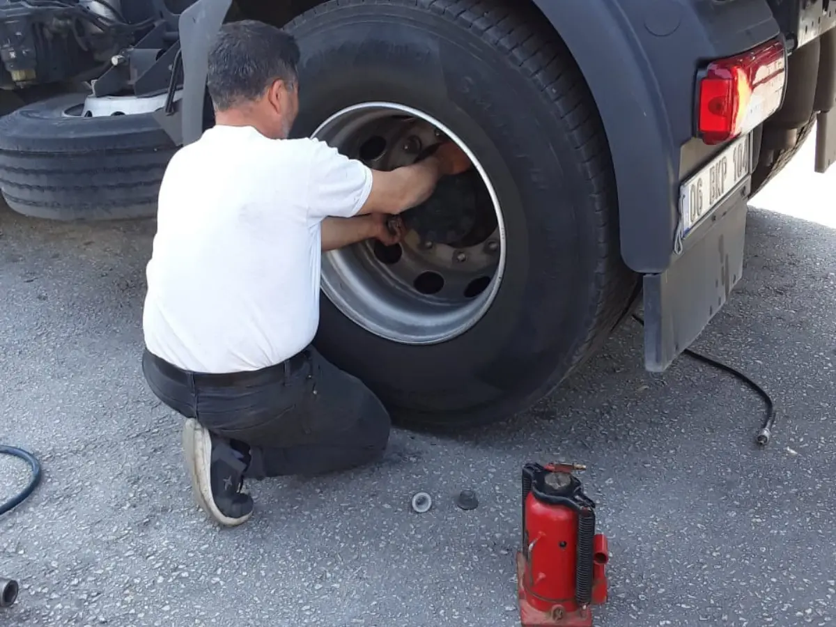 Yalıhüyük Oto Lastikçi